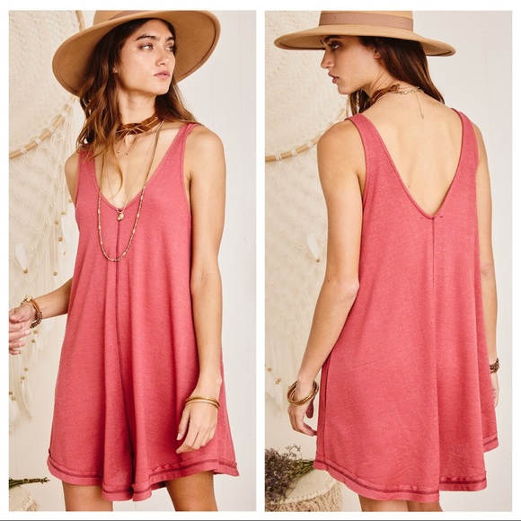 Fabulous Sleeveless Solid chic Romper - Picture 3 of 5